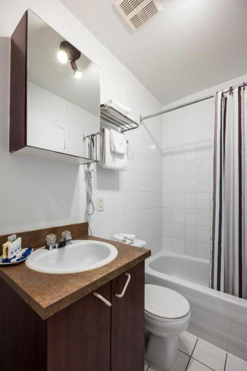 Hotel Abri Du Voyageur Montréal Buitenkant foto