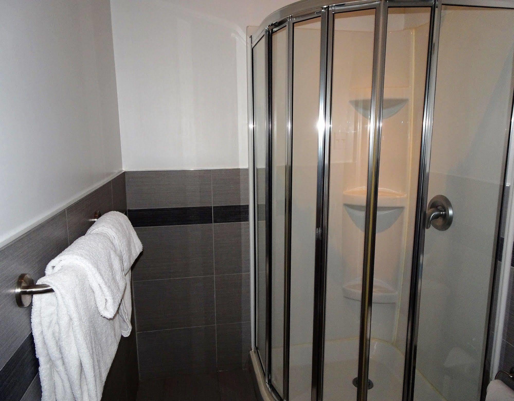 Hotel Abri Du Voyageur Montréal Buitenkant foto